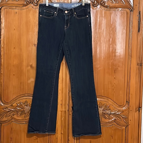 Gap Women’s 1969 Curvy Bootcut Jeans - Picture 3 of 8